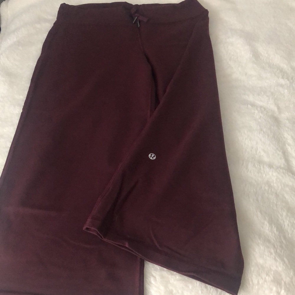 Lululemon - Picture 5 of 5